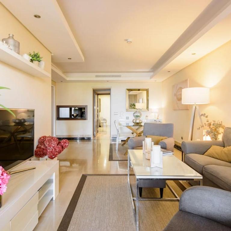 Apartamento lujo en primera línea de playa en Bahía de la Plata, Estepona - Two-Bedroom Apartment - 13