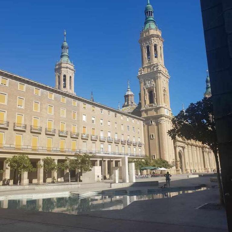 Centro aparcamiento gratuito al lado del pilar - Apartamento - 6