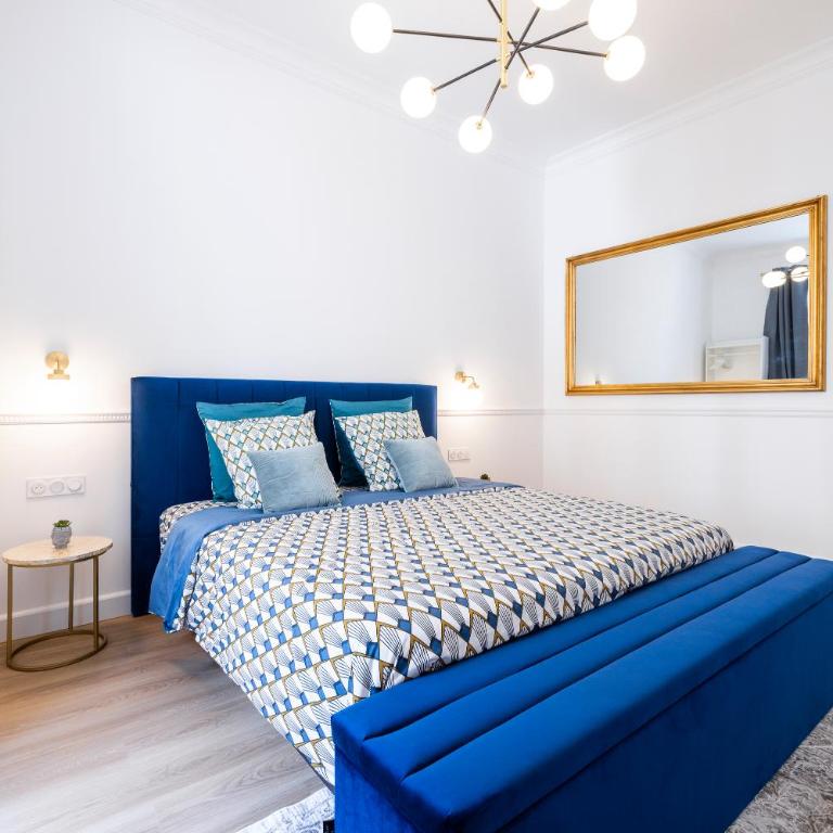 Nice Renting - FRANCE - Luxury Suite Palace Love Jacuzzi - Few meters from Sea - Appartement 1 Chambre - 6