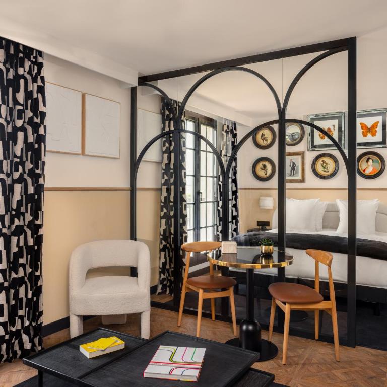 Solly Hôtel Paris - Suite Junior avec Balcon - Vue sur Paris - 6