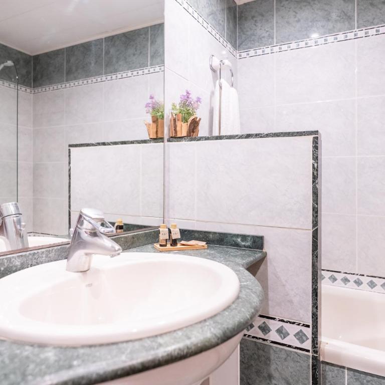 Aparthotel Napols - Abapart - Two-Bedroom Apartment - 3