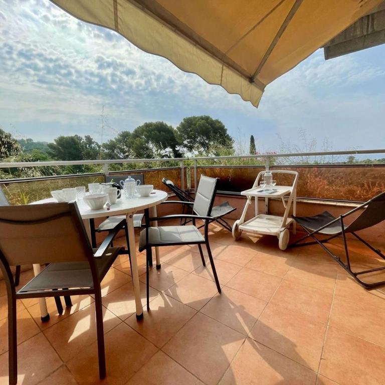 Studio Cabine à Cavalaire-sur-Mer, 4 Couchages, Parking - FR-1-226B-167 - Apartamento - 3