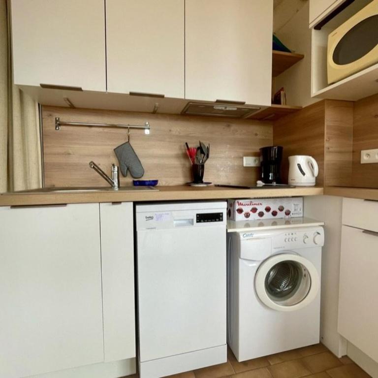 Studio Cabine à Cavalaire-sur-Mer, 4 Couchages, Parking - FR-1-226B-167 - Apartamento - 5