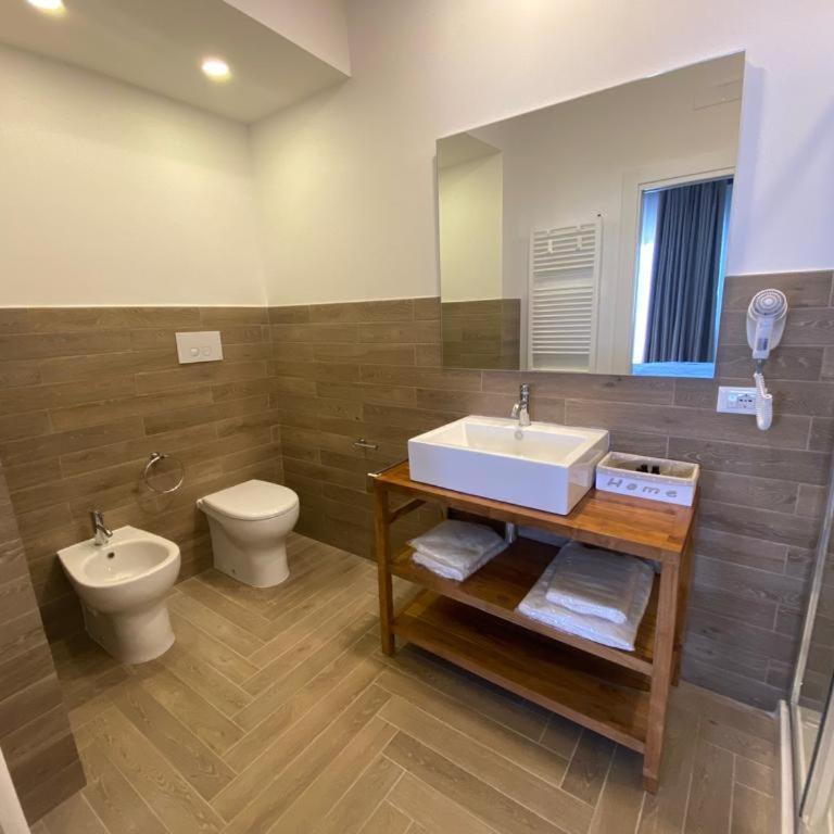 Suite il ritrovo dei poeti - Deluxe Double Room with Side Sea View - 20