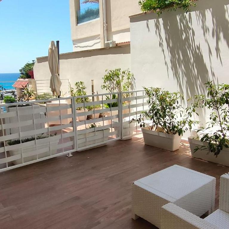 Spuma di mare - Camera Matrimoniale/Doppia con Letti Singoli con Balcone e Vista Mare - 29