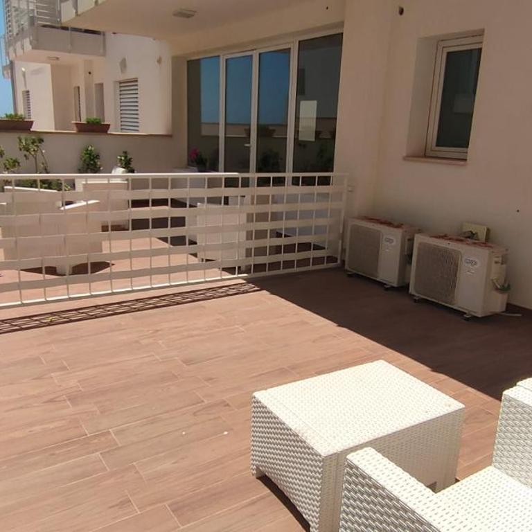 Spuma di mare - Camera Matrimoniale/Doppia con Letti Singoli con Balcone e Vista Mare - 32