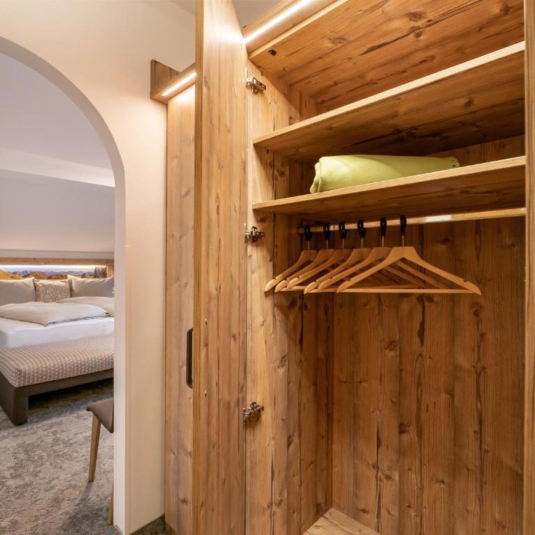 Hotel Garni Ferienhof - Deluxe Zimmer mit Schlafsofa - 10
