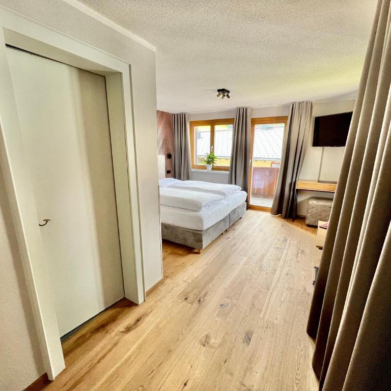 Haus Schrofenstein - Doppelzimmer - 6