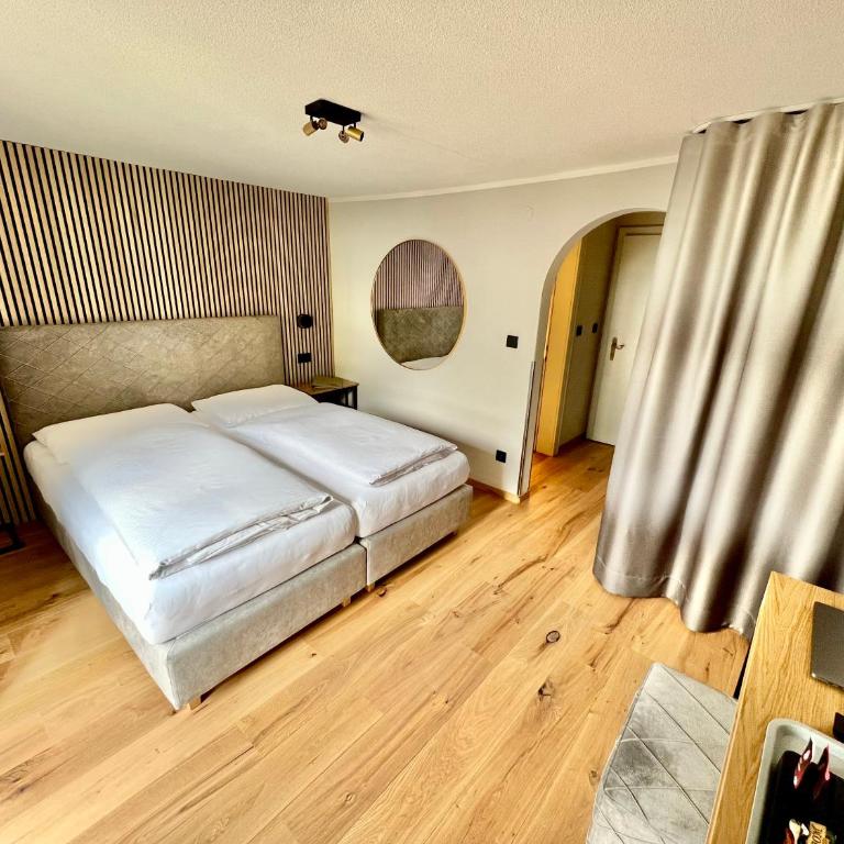 Haus Schrofenstein - Doppelzimmer - 4