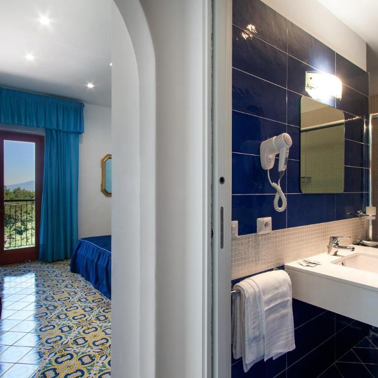 Hotel Metropole - Camera Matrimoniale Comfort con Balcone - 4