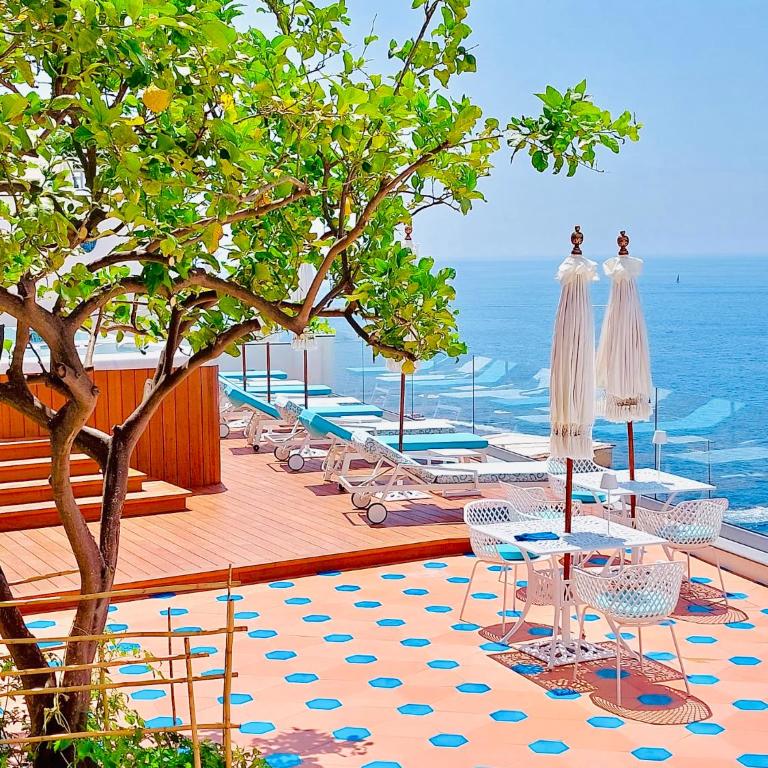 Villa Dei Principi - Suite Deluxe con Vista Mare Laterale - 4