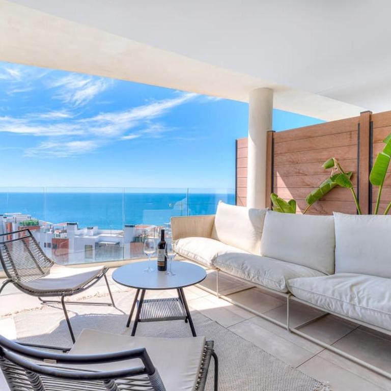 Stunning 2 bedroom apartment. - Two-Bedroom Apartment - 16