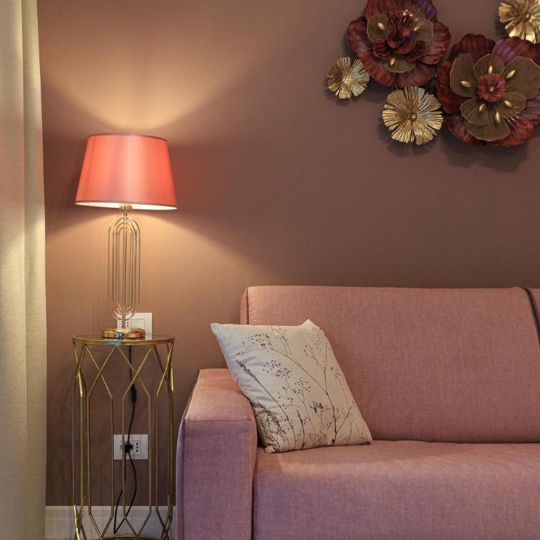 Emerald Suites - One-Bedroom Apartment - 13