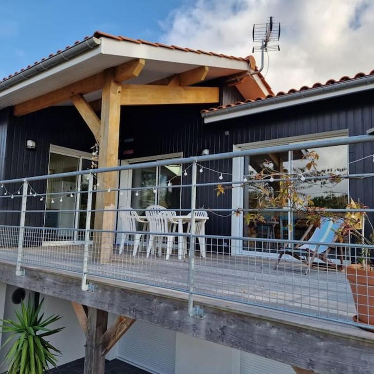 Très belle villa d'architecte à 30 m de la plage - Villa - 22