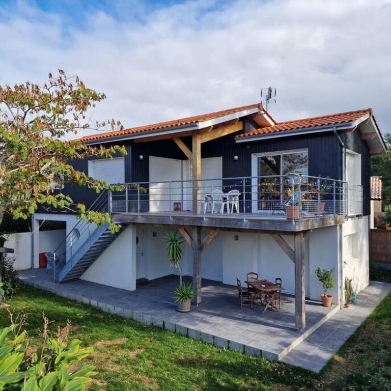 Très belle villa d'architecte à 30 m de la plage - Villa - 21