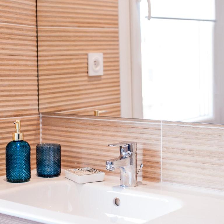 **Auberge de l'Aude** - Chambre Double Deluxe avec Douche - 7