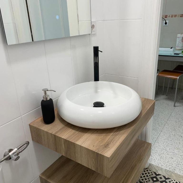 Centro de Gijón con acceso domotizado y buenos acabados - Apartamento de 3 dormitorios - 16