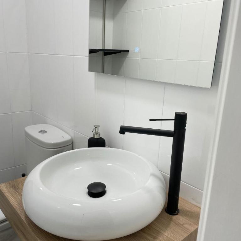 Centro de Gijón con acceso domotizado y buenos acabados - Apartamento de 3 dormitorios - 15