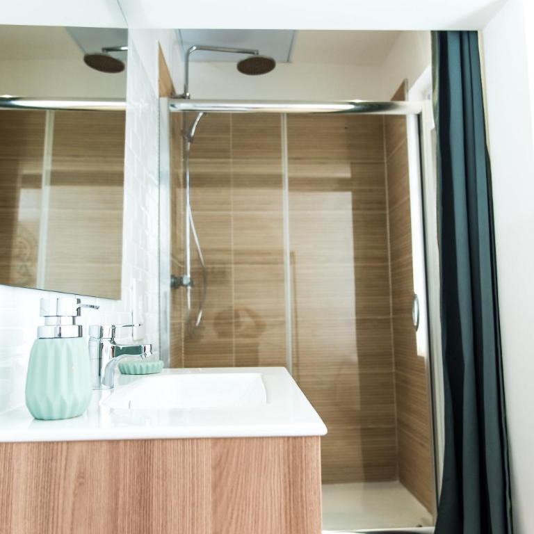 **Auberge de l'Aude** - Chambre Double avec Terrasse - 6