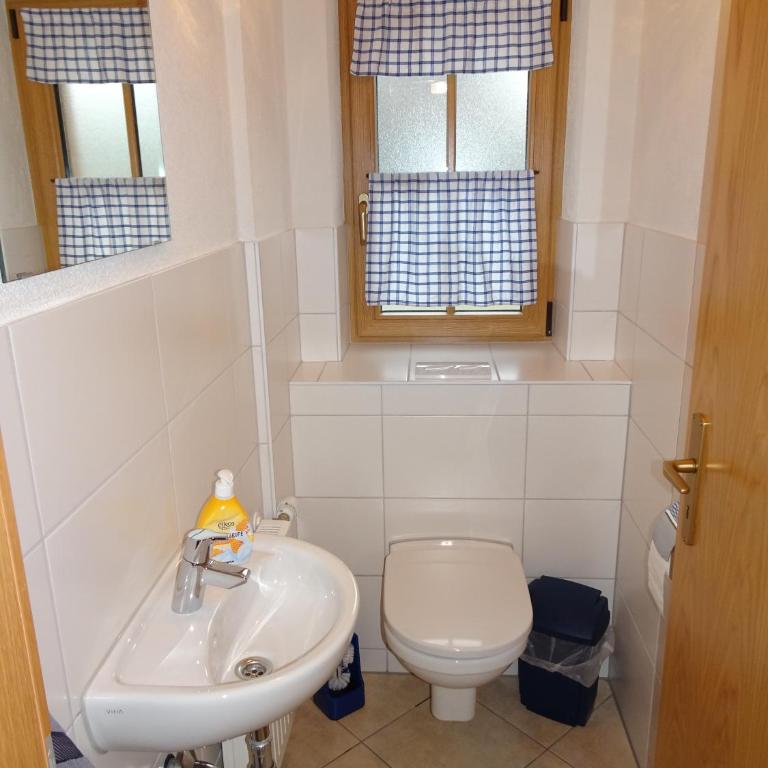 Ferienhaus Sommer - Two-Bedroom Apartment with Mountain View (Ground Floor) - 1