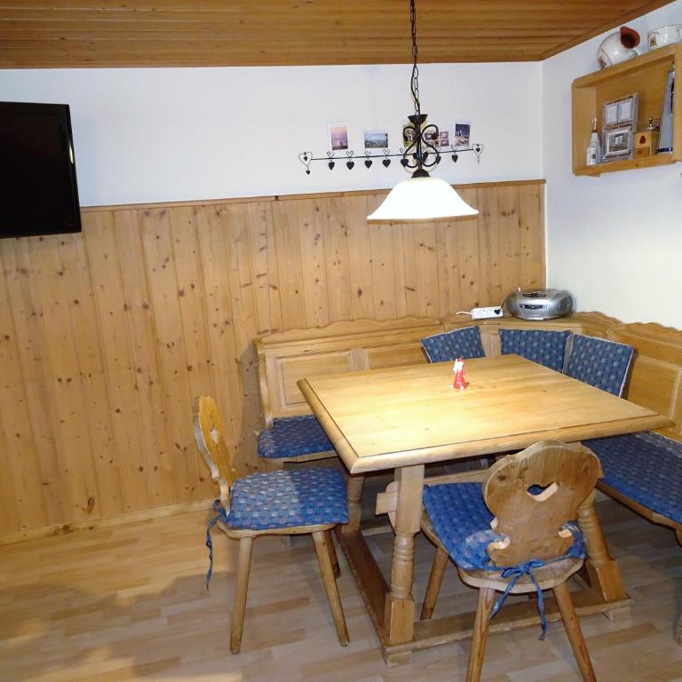 Ferienhaus Sommer - Two-Bedroom Apartment with Mountain View (Ground Floor) - 3