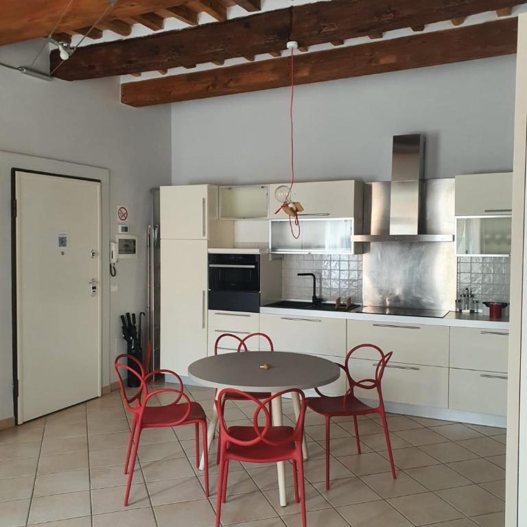 Mossotti Street Apartment - One-Bedroom Apartment - 10