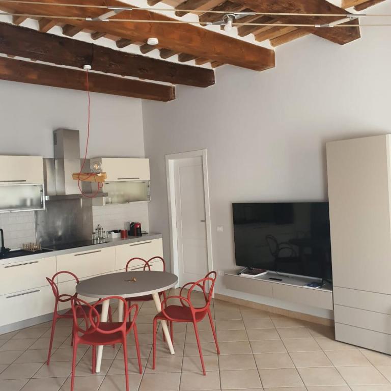 Mossotti Street Apartment - One-Bedroom Apartment - 9