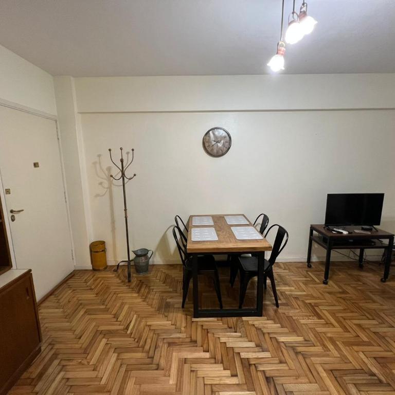 Departamento Dos habitaciones en Belgrano Excelente ubicación - Apartamento de 2 dormitorios - 2