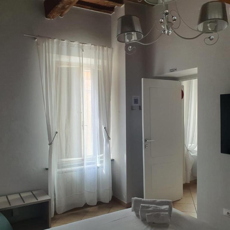 Mossotti Street Apartment - One-Bedroom Apartment - 3