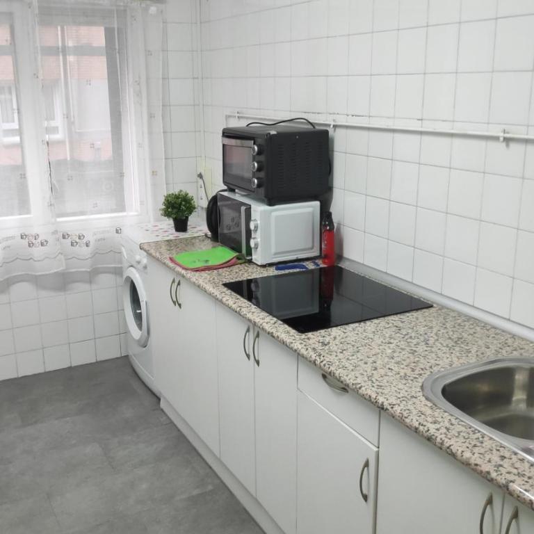 Centro de Gijón a seis minutos de la playa - Apartamento de 3 dormitorios - 12