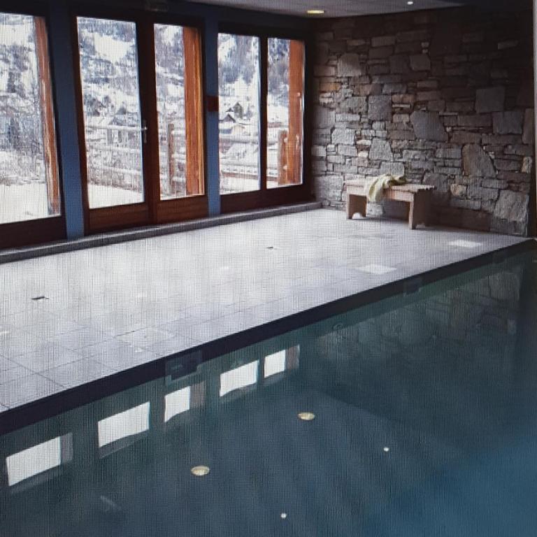 T2 Les Chardons avec Piscine Sauna et Hammam - Apartamento de 1 dormitorio - 2