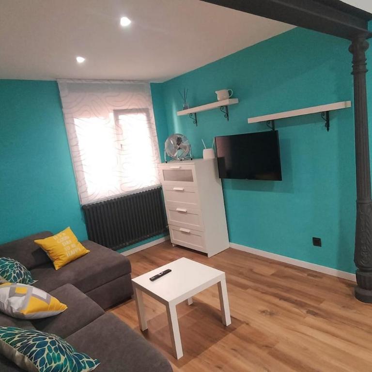Zona tranquila, cerca del Casco Antiguo. EBI02480 - Two-Bedroom Apartment - 6