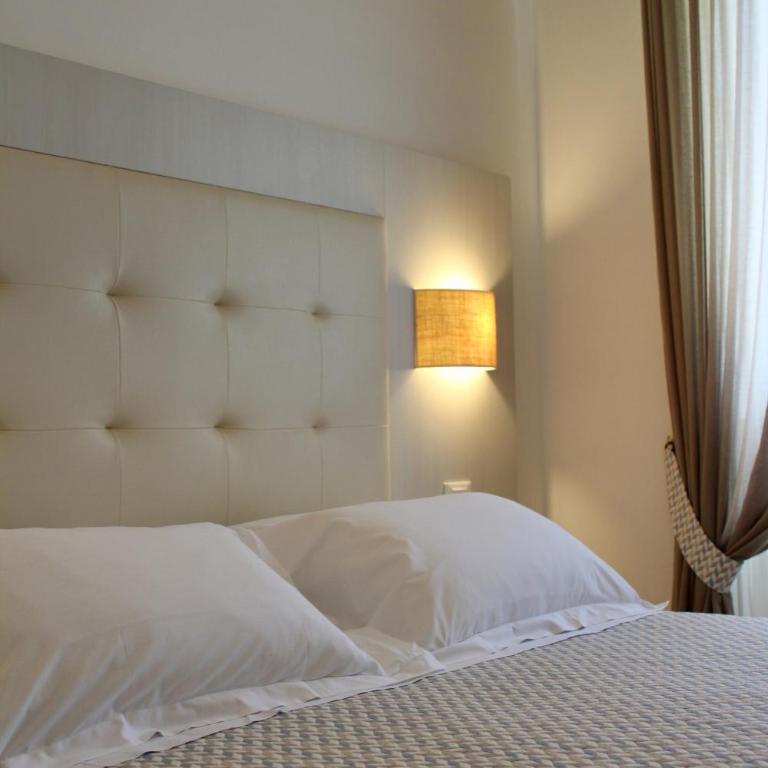 Albergo Degli Amici - Camera Standard Matrimoniale/Doppia con Letti Singoli - 7