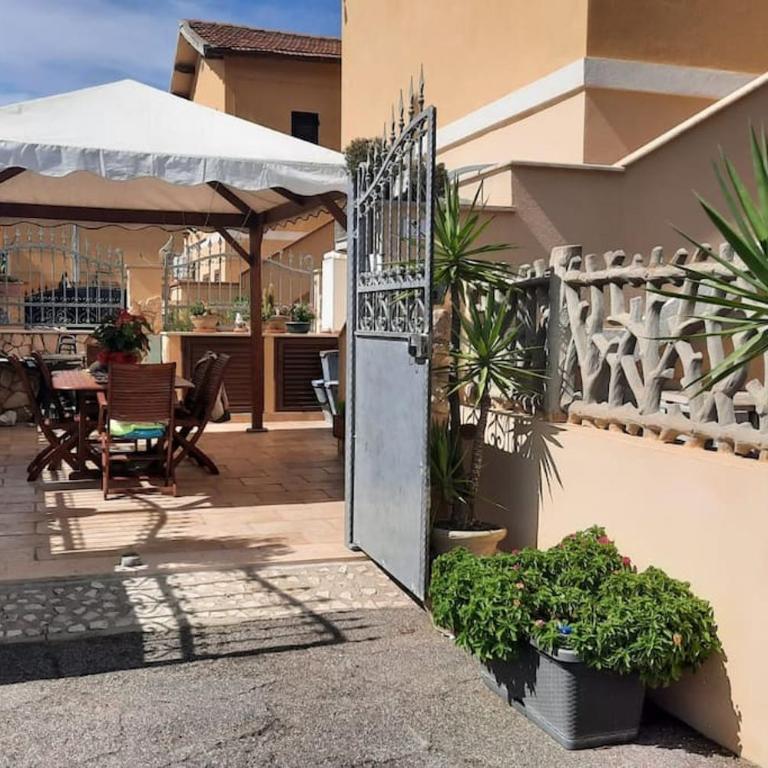 Un passo dal mare e dalla città. - Casa con 2 Camere da Letto - 2