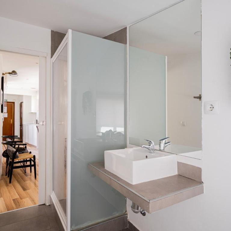 For You Rentals Precioso Apartamento TEMPORAL Preciados PRE105B - Two-Bedroom Apartment - 7