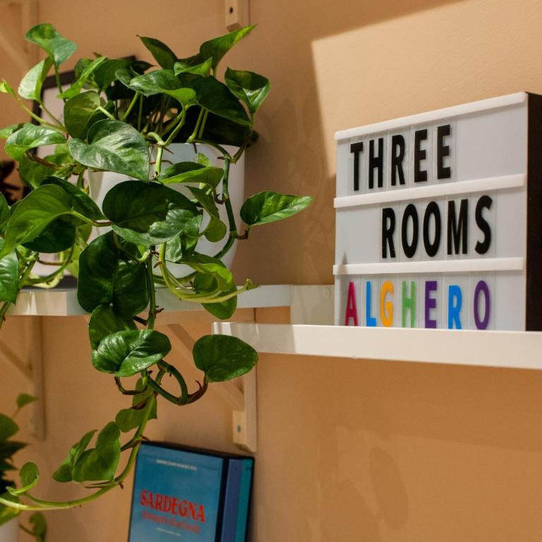 Three Rooms Alghero - Camera Matrimoniale con Bagno Privato Esterno - 3
