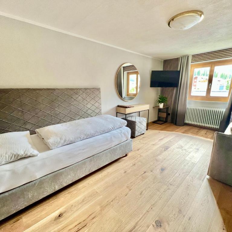Haus Schrofenstein - Einzelzimmer mit Bad - 4