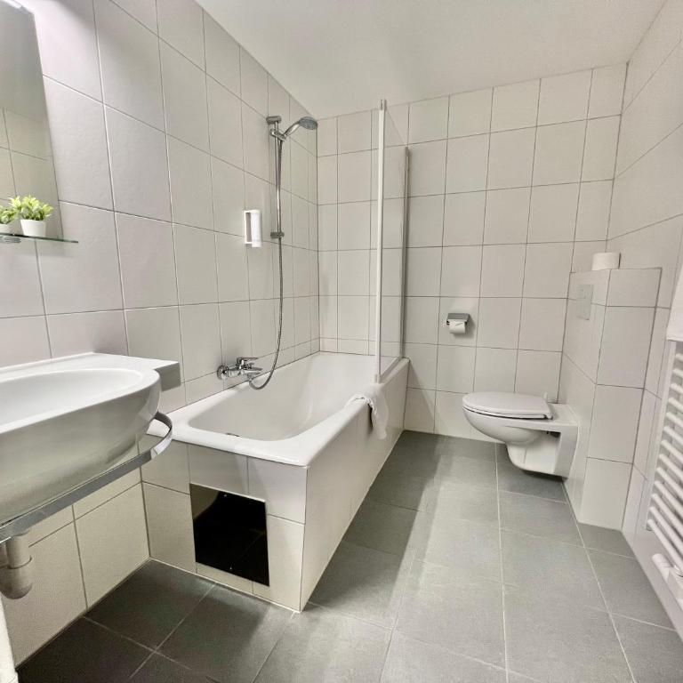 Haus Schrofenstein - Einzelzimmer mit Bad - 6