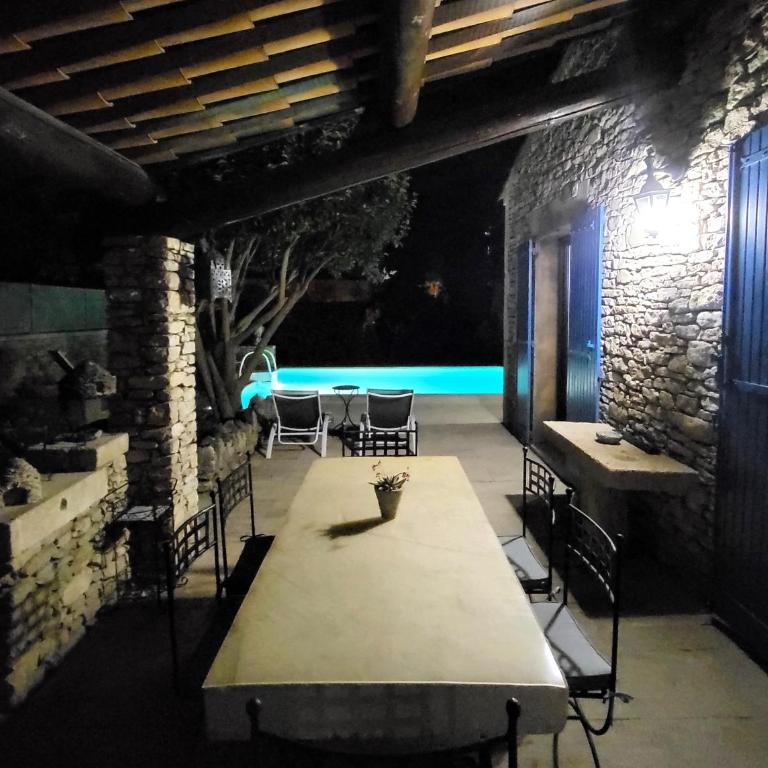 "La Massette du Cheval Blanc" Villa de caractère en pierre - Villa Supérieure - 37