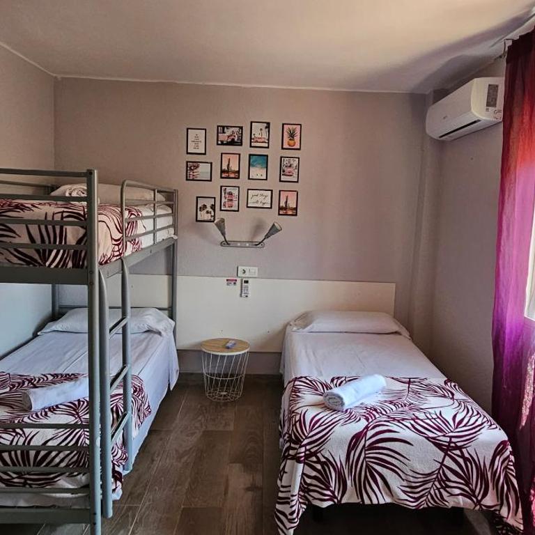 Hostal La Cabaña - Habitación Triple - 19