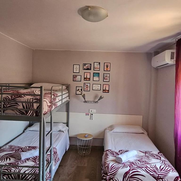 Hostal La Cabaña - Habitación Triple - 13