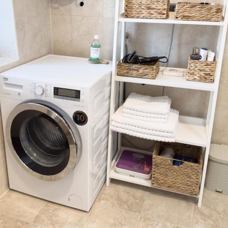 Luxurious and Cosy Brick Apartment - Free private parking - One-Bedroom Apartment - 29