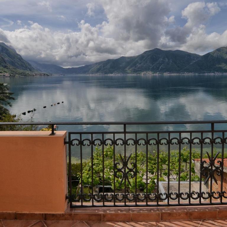 Apartments Goran - Duplex Apartment with Balcony and Sea View - 1