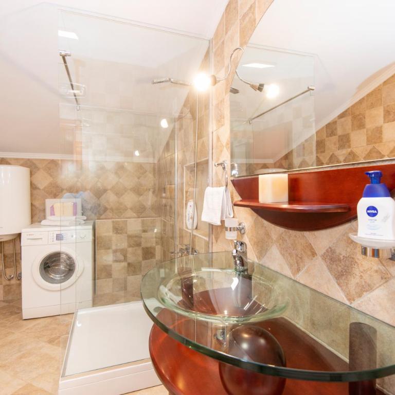 Apartment Ena with amazing sea view - Apartman sa 2 Spavaće Sobe - 17