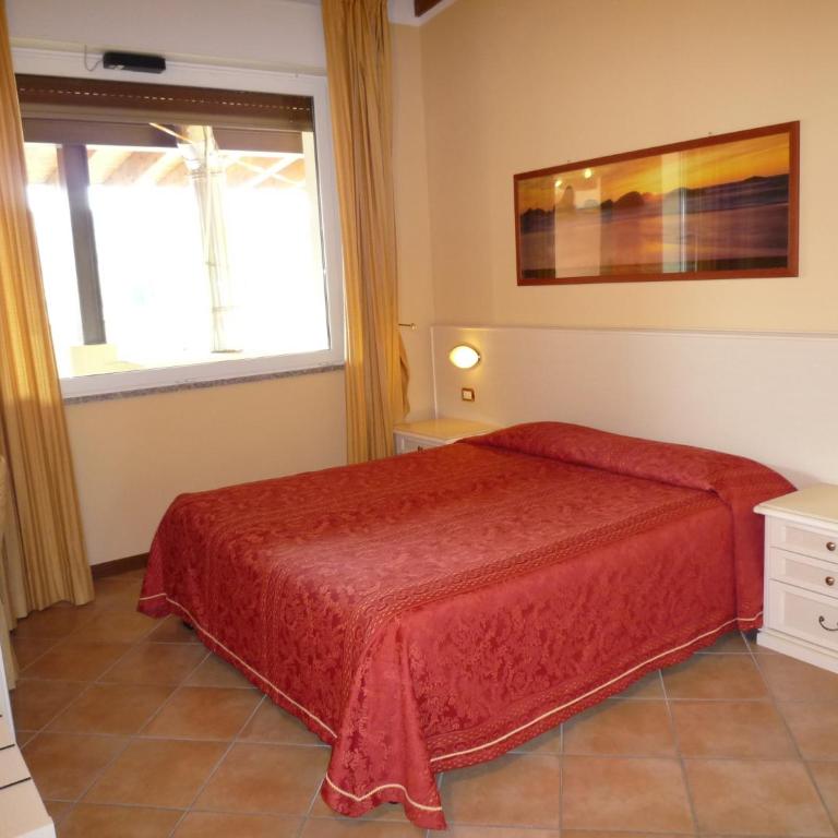 Residence Miralago Rooms & Apartments - Camera Familiare Grande (2 Adulti + 2 Bambini) - 6