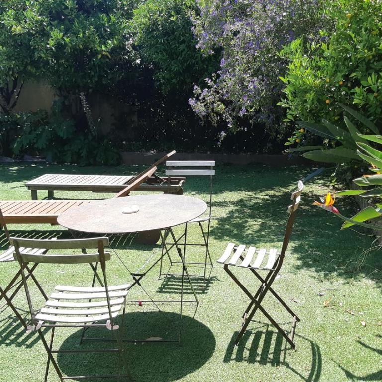 à moins de 100 m de la plage à pied - Villa - 42