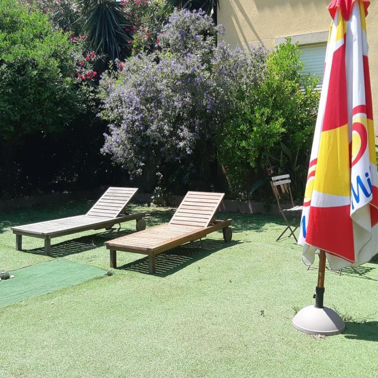 à moins de 100 m de la plage à pied - Villa - 45