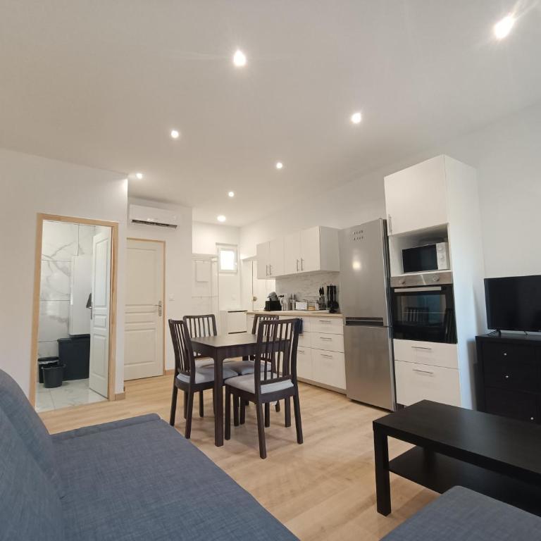 T3 rénové en 2023, Intra muros Avignon - Apartment mit 2 Schlafzimmern - 3