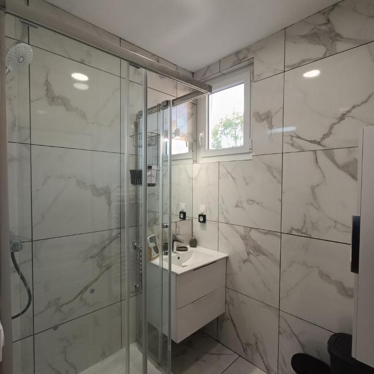 T3 rénové en 2023, Intra muros Avignon - Apartment mit 2 Schlafzimmern - 8