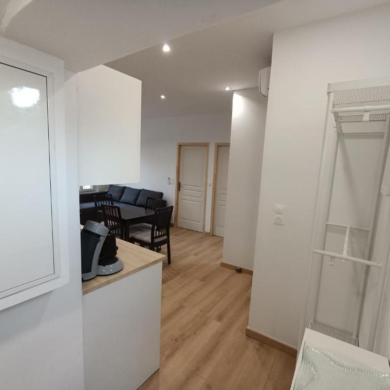 T3 rénové en 2023, Intra muros Avignon - Apartment mit 2 Schlafzimmern - 6